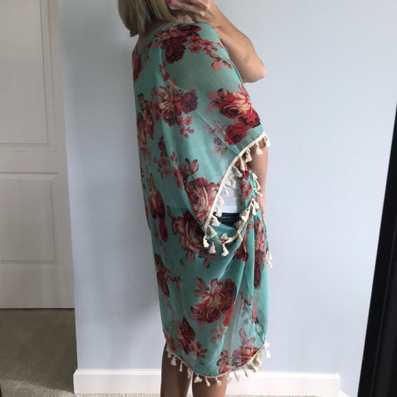 ♥️LAST 1♥️Floral Print Kimono - Picture 5 of 7